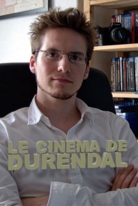 En vérité, il ne reste jamais les bras croisés.