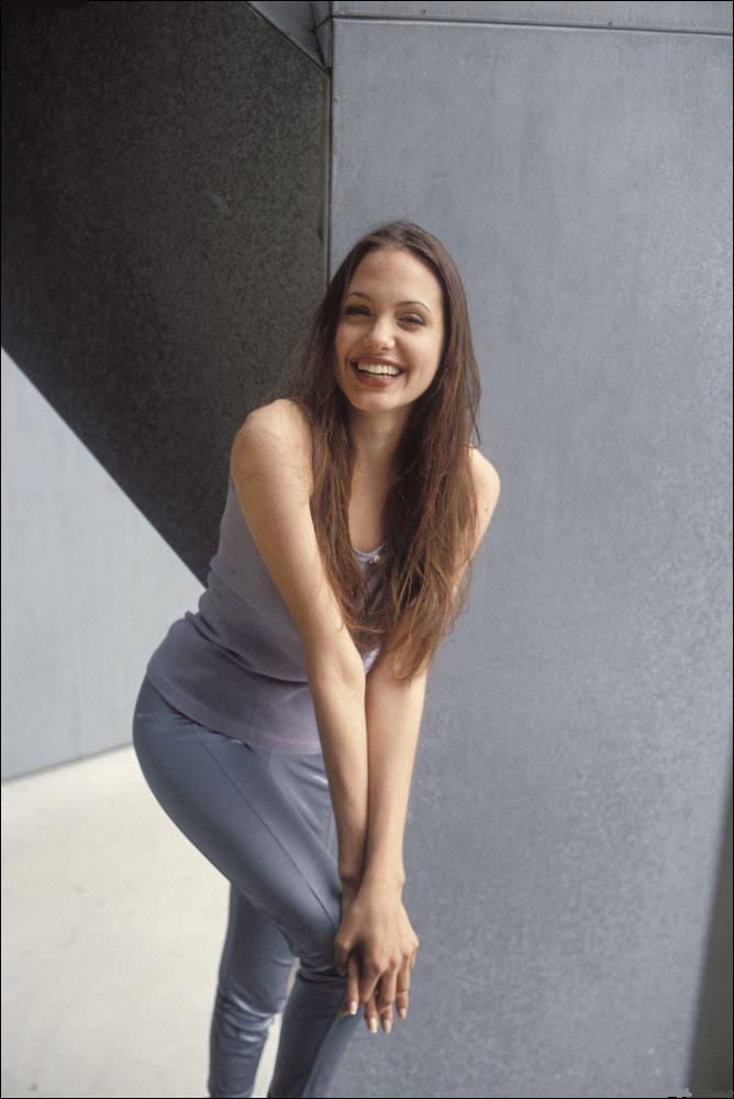 Stunning Image of Angelina Jolie in 1994 