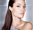Angelina Jolie pour Shiseido