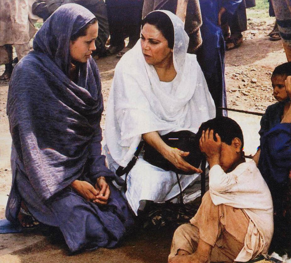 UNHCR Angelina Jolie au Pakistan Photo gallery