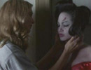 Gia (Angelina Jolie) & Linda (Elizabeth Mitchell)