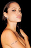 Angelina Jolie tatouage Lady Croft (Firooz Zahedi)